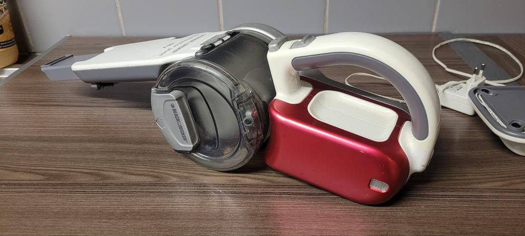 Aspirateur de table Black  et decker, Envoi