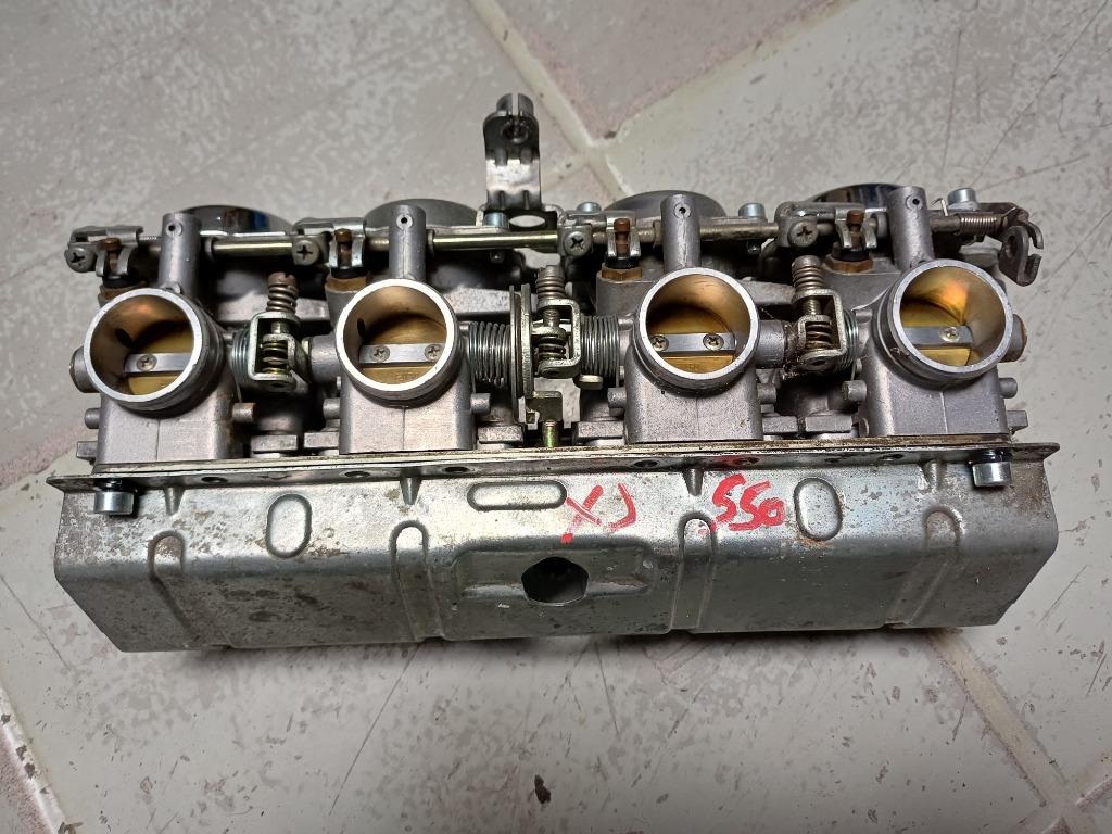 yamaha xj 550 carburator voor onderdelen of opmaak, Motos, Enlèvement ou Envoi, Utilisé