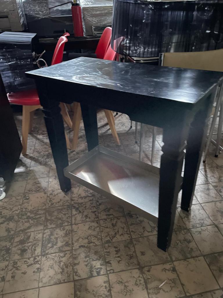 Zwarte bijzettafel / werktafel met inox legplank – 80x40, Ophalen, Gebruikt, Meubilair