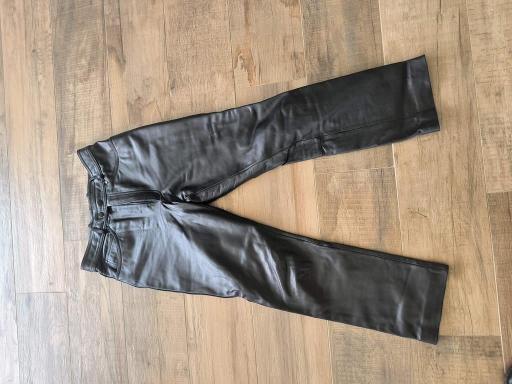 Pantalon en cuir, Vêtements | Femmes, Enlèvement, Comme neuf