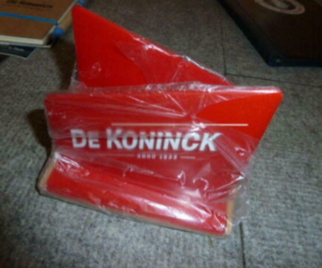 bier viltjes houder DE KONINCK Anno 1833 " Hout / Plastic ", Verzamelen, Biermerken, Nieuw, Overige typen, De Koninck, Ophalen of Verzenden