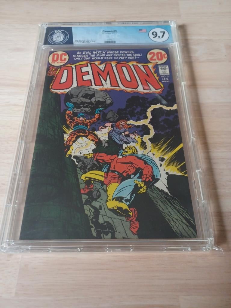 DC Demon 1973 graded comic, Ophalen of Verzenden, Zo goed als nieuw