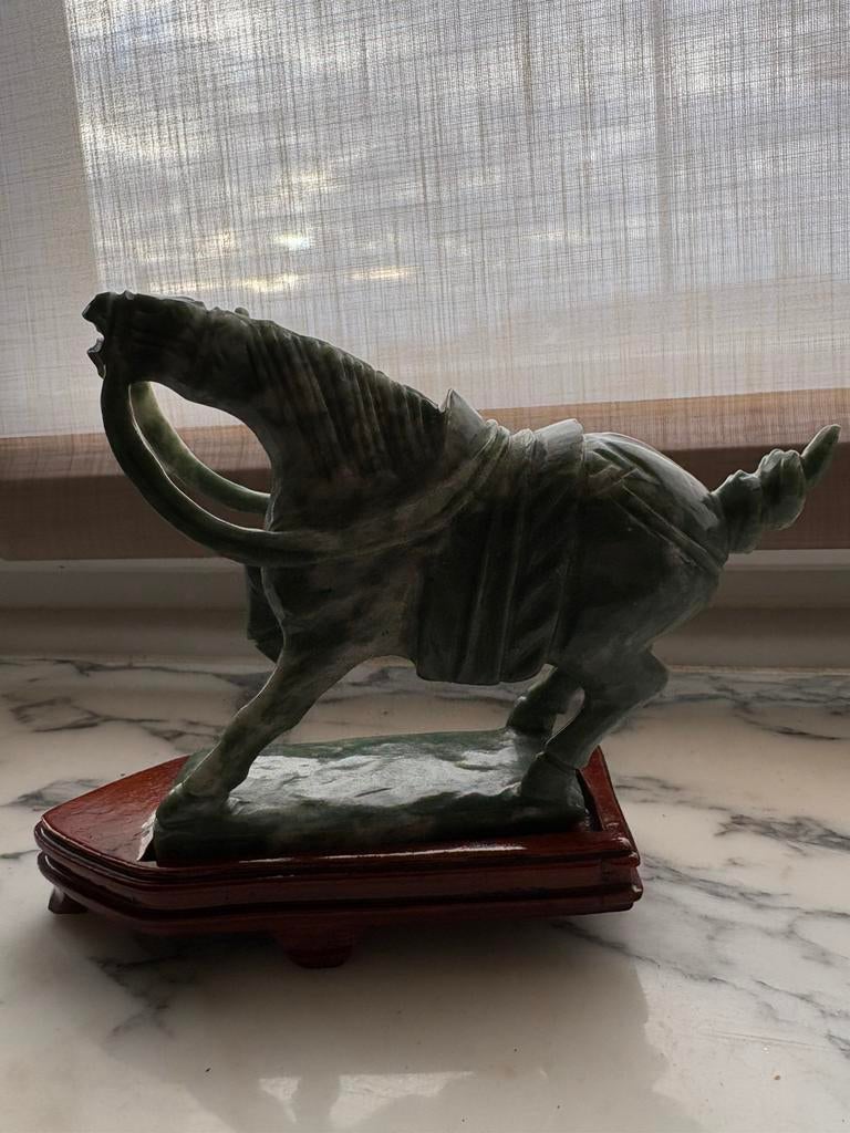 Paarden in jade, Enlèvement