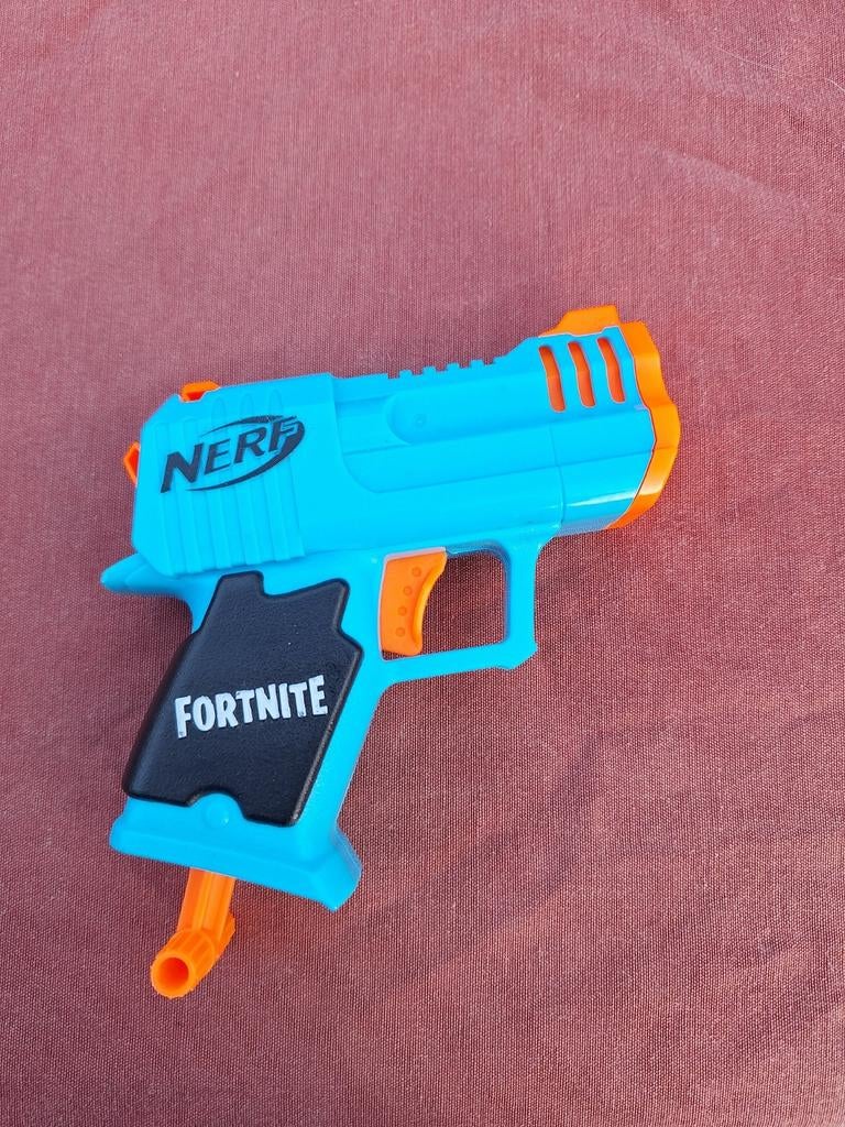 Nerf Fortnite geweertje (Micro Shots), Kinderen en Baby's, Ophalen of Verzenden, Zo goed als nieuw