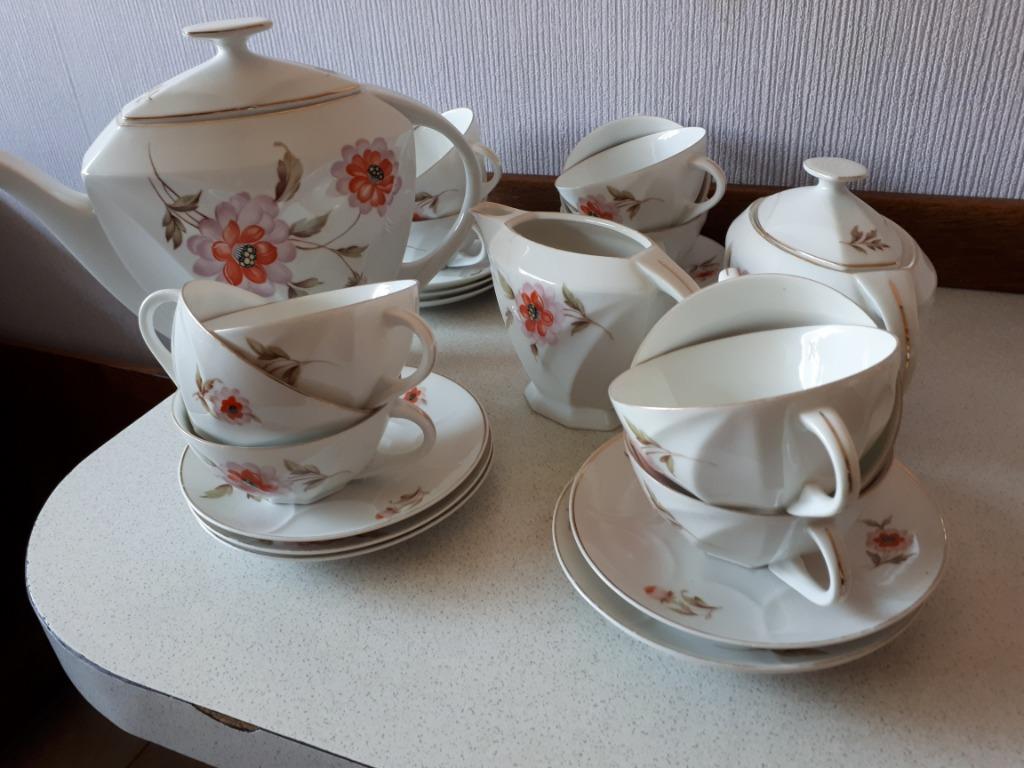 Servies vinted, Huis en Inrichting, Ophalen, Zo goed als nieuw, Overige stijlen, Compleet servies