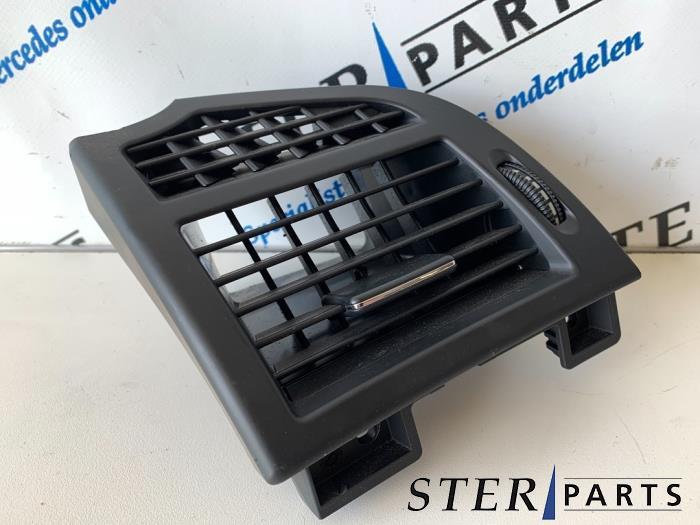 Luchtrooster Dashboard van een Mercedes S-Klasse, Gebruikt, -, Ophalen of Verzenden, -