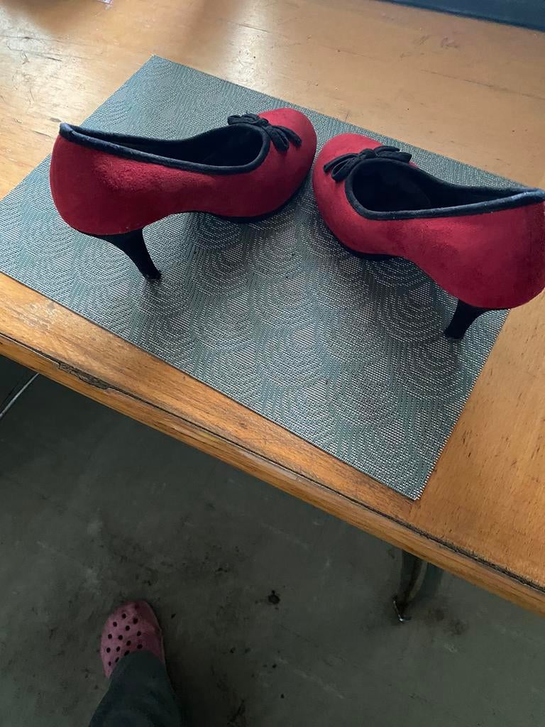 Chaussure femme pointure 40, Enlèvement ou Envoi, Comme neuf