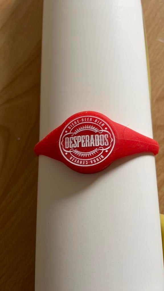 Bracelet en caoutchouc Desperados, Collections, Marques & Objets publicitaires, Enlèvement ou Envoi, Comme neuf