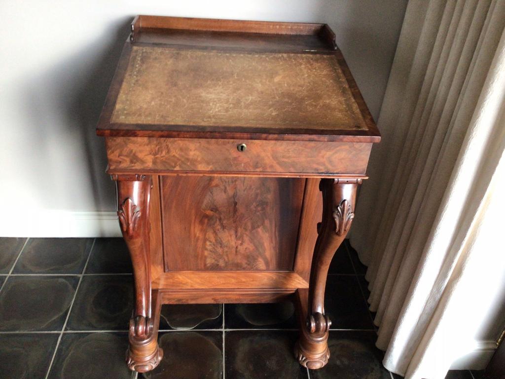 Davenport Elegante scheepsbureau, Ophalen