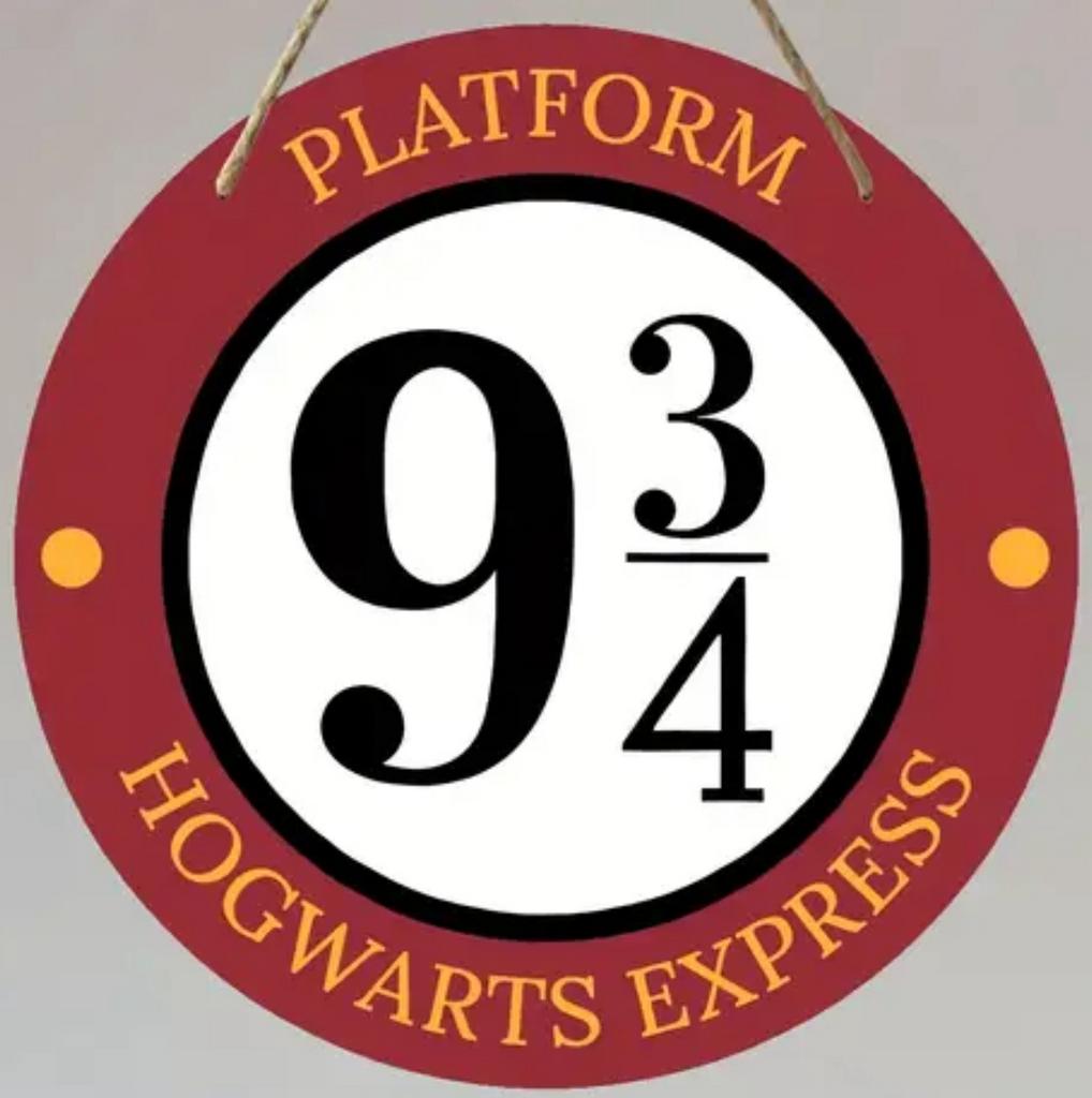 Reclamebord hout Hogwarts Express 9 3/4 - mancave nieuw, Hobby en Vrije tijd, Feestartikelen, Zo goed als nieuw, Versiering, Ophalen of Verzenden