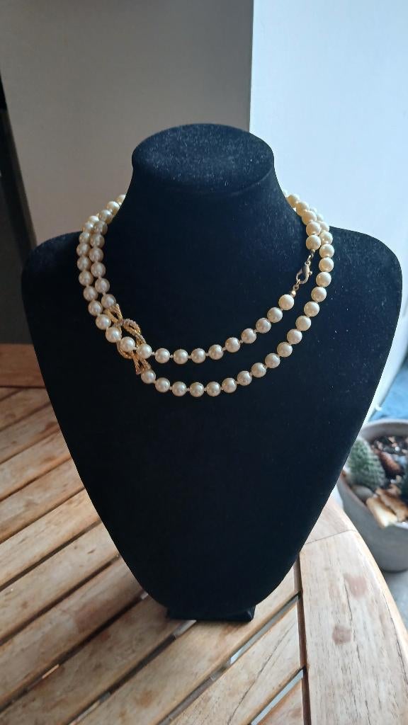 presentoire a collier avec beau collier, Bijoux, Sacs & Beauté, Colliers, Enlèvement ou Envoi, Utilisé, Blanc, Synthétique