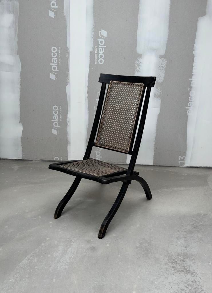 Chaise pliante ancienne, Enlèvement