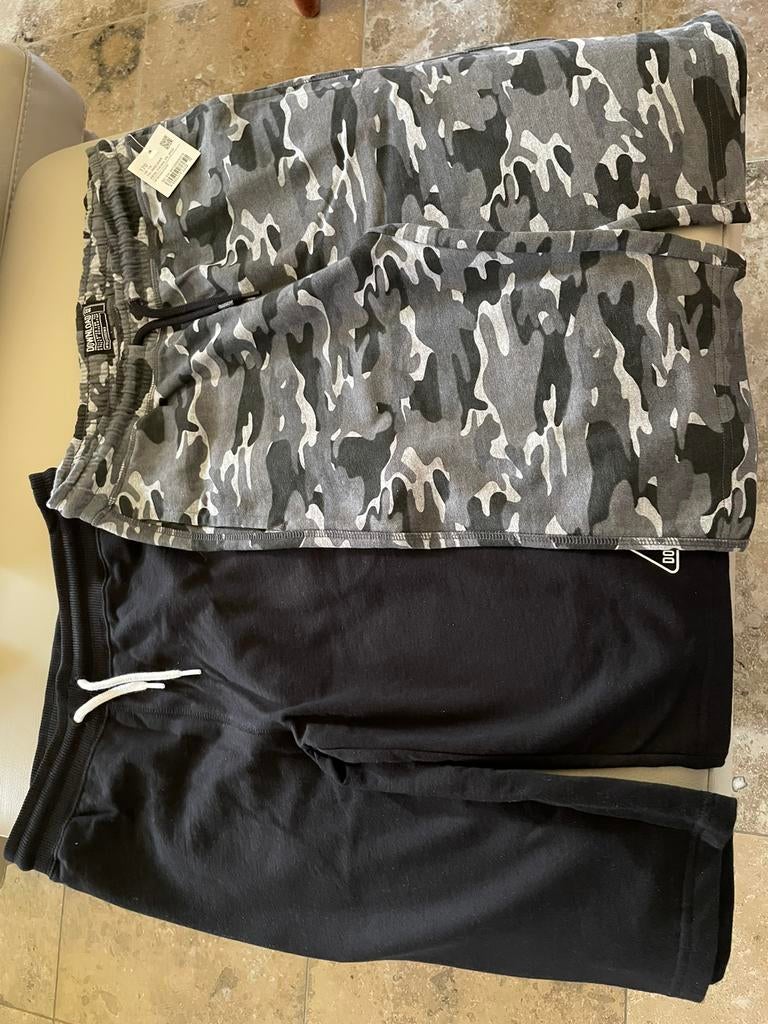 Duo van comfortabele NIEUWE jongens Shorts maat 170 (14j), Enfants & Bébés, Vêtements enfant | Taille 170, Garçon, C&A, Enlèvement ou Envoi