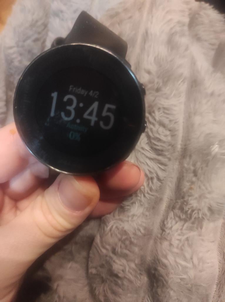 Polar Vantage m smart watch moet weg elk bod dringend, Enlèvement, Utilisé, Polar, Avancer d'un pas