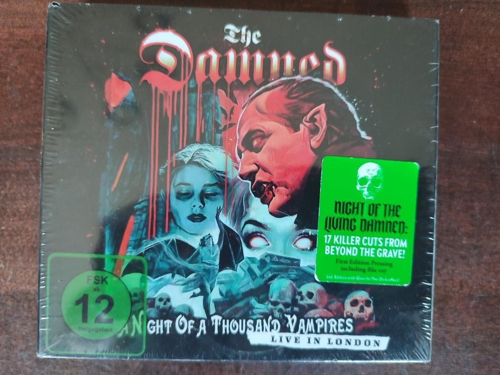 2CD + Blu-ray : THE DAMNED - A NIGHT OF A THOUSAND VAMPIRES, Ophalen of Verzenden, Nieuw in verpakking