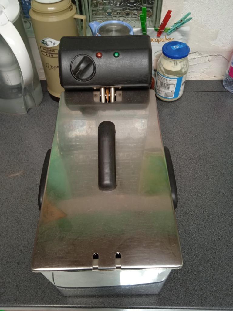 Friteuse, 2 tot 3 liter, Ophalen, Gebruikt, Uitneembare binnenpan