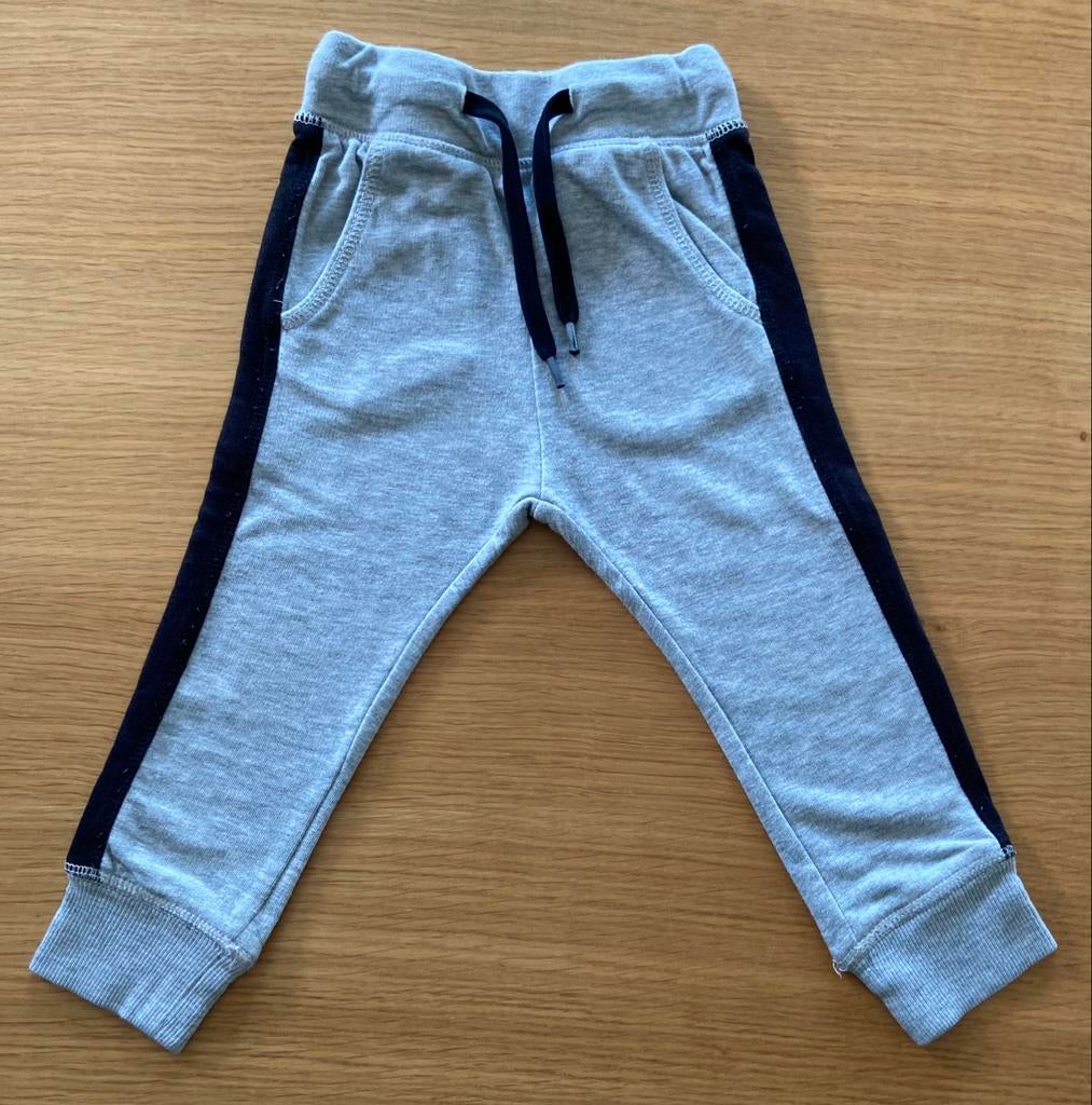Pantalon de jogging / training gris - 2 ans - 4€, Pantalon, Garçon, Enlèvement ou Envoi, H&M