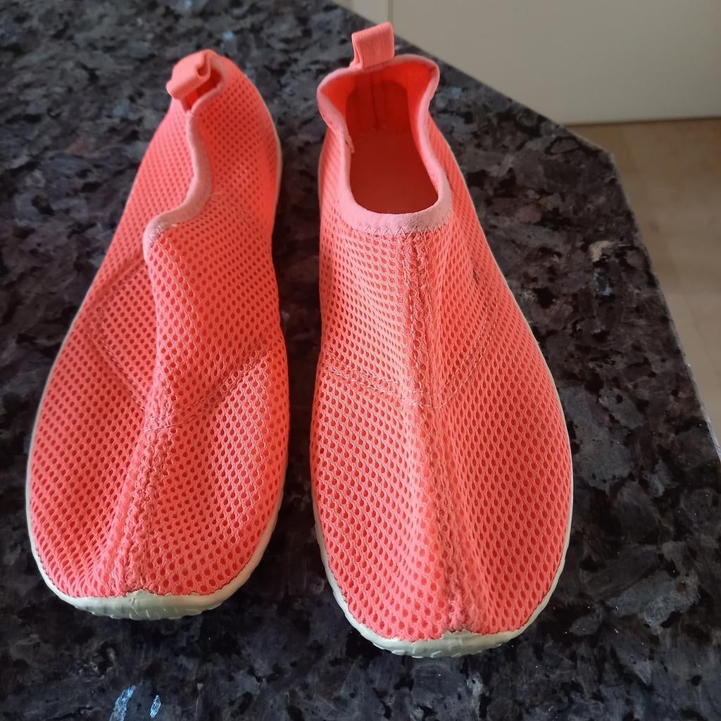 Waterschoenen maat 36/37, Ophalen, Gebruikt