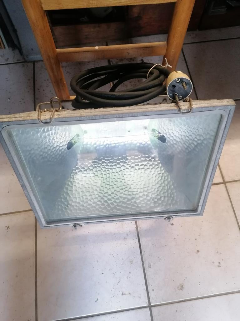 projecteur, Enlèvement, Utilisé