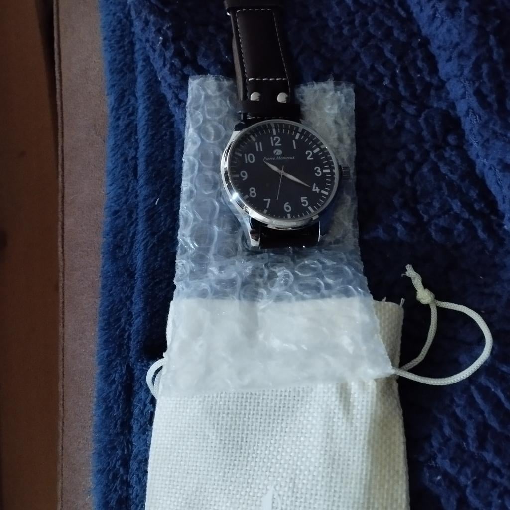 Horloge DI LUSSO, Bijoux, Sacs & Beauté, Enlèvement, Neuf