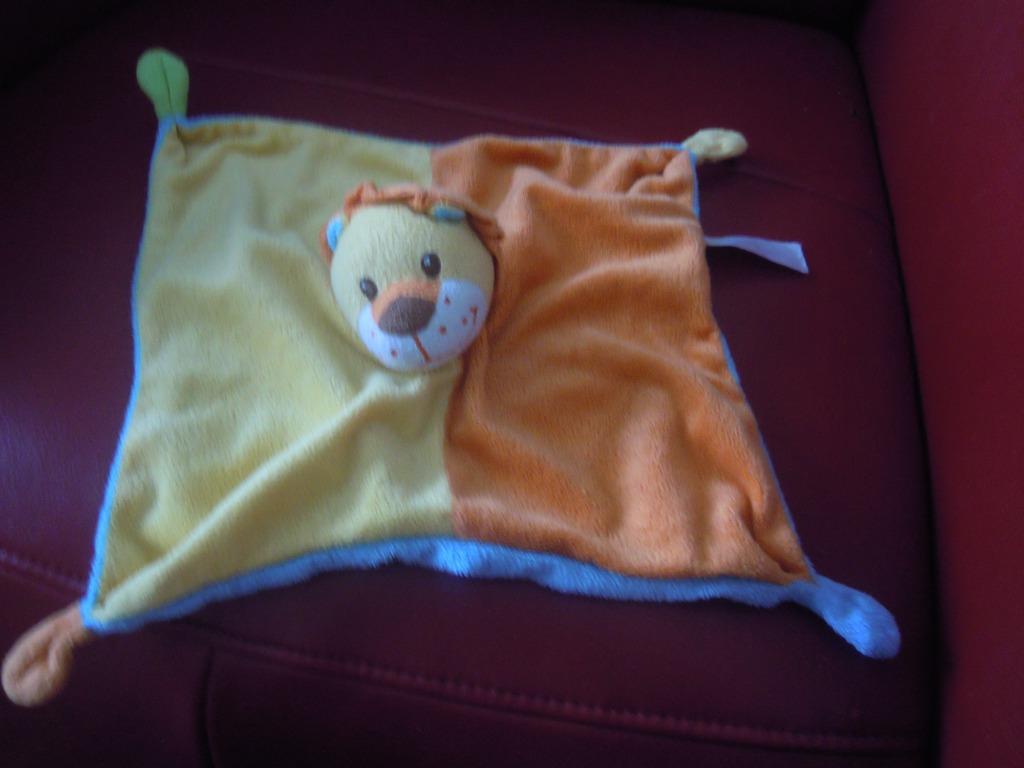 knuffeldoekje bambia leeuw(doosD), Kinderen en Baby's, Ophalen of Verzenden, Nieuw