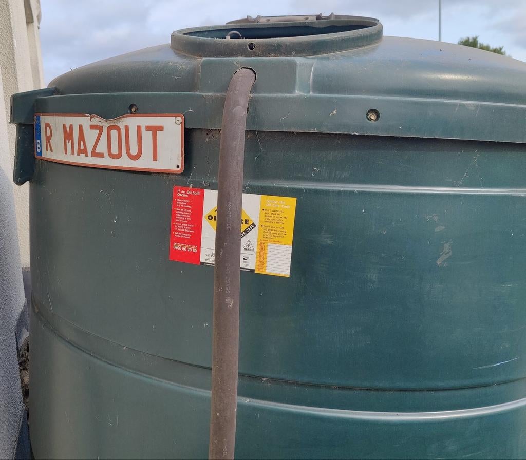 Brandstoftank 2'500 liter. Mazouttank 2'500 liter., Ophalen