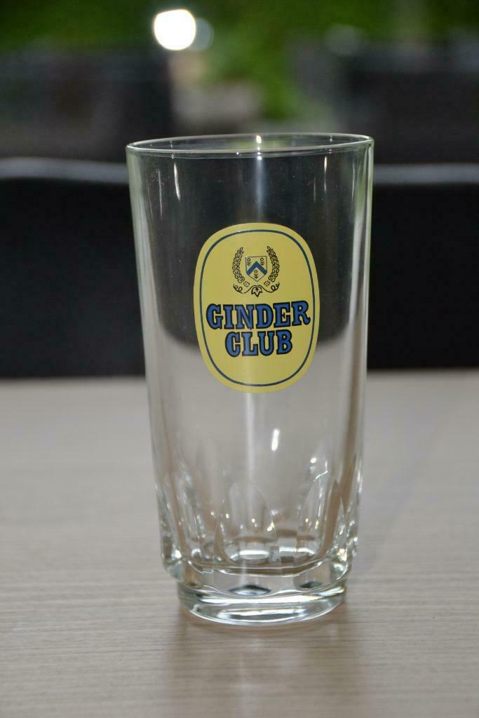 Bierglas Ginder Club, Verzamelen, Ophalen of Verzenden, Zo goed als nieuw, Glas of Glazen, Overige merken