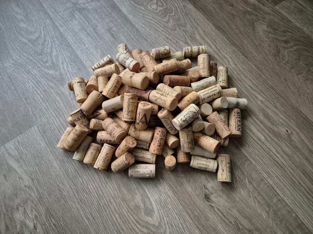 108 kurkenstoppen , wijnkurken, Ophalen of Verzenden