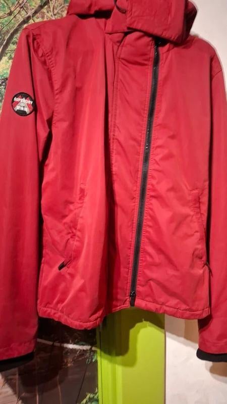 44/XL rood windjack, Superdry, Maat 42/44 (L), Ophalen of Verzenden, Gedragen