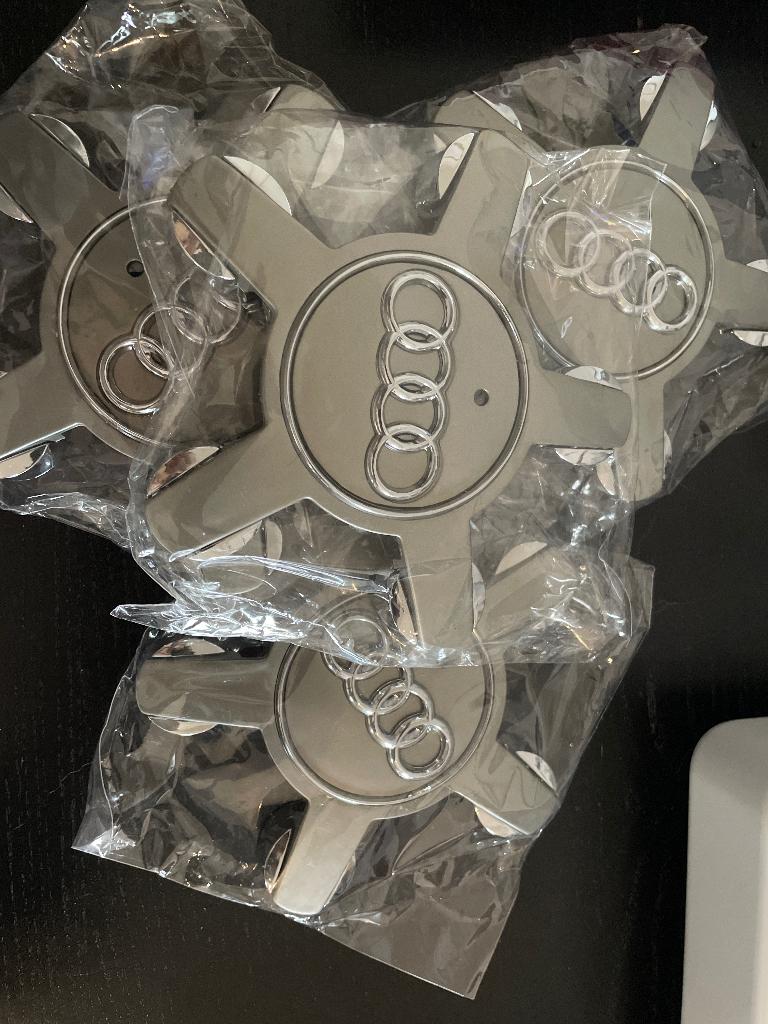 4 cache Moyeux Audi, Enlèvement ou Envoi, Neuf