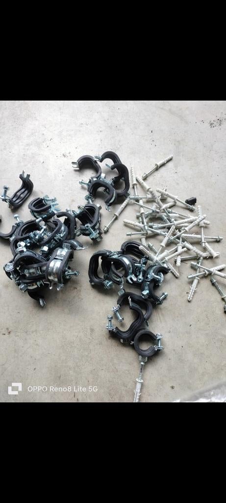 Collier fixation, Bricolage & Construction, Quincaillerie & Fixations, Enlèvement ou Envoi, Comme neuf, Vis