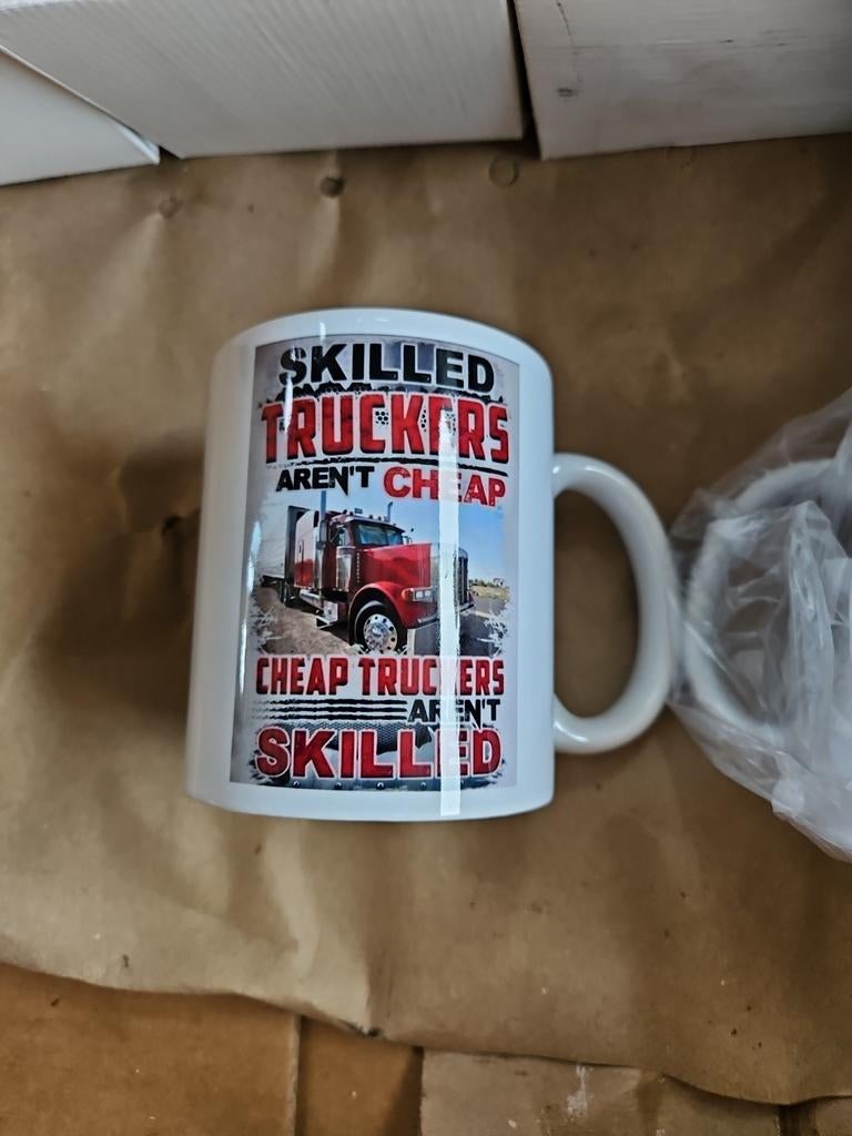 Tasses, Enlèvement, Neuf