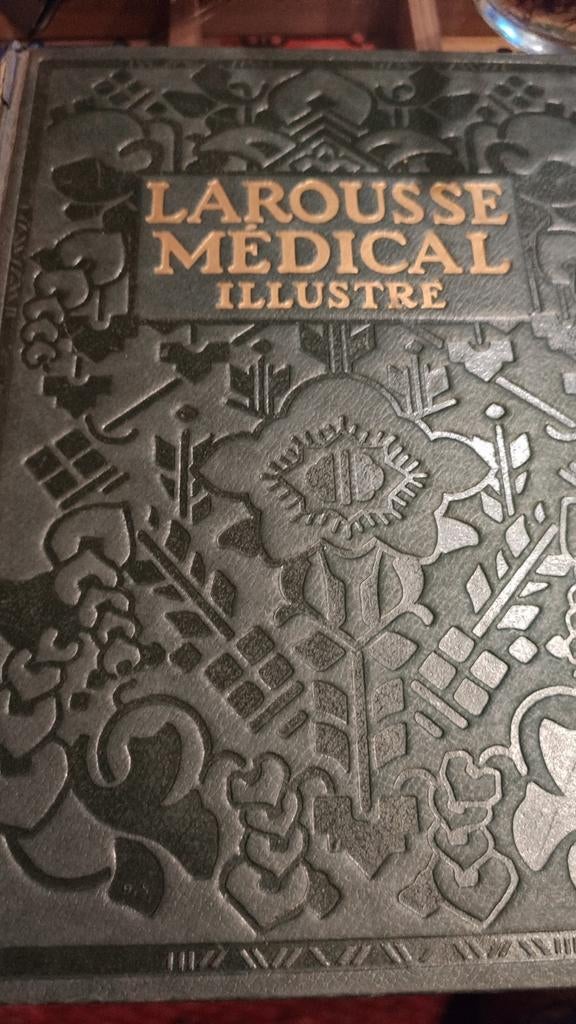 Larousse Medical illustré. 1924, Antiek en Kunst, Ophalen of Verzenden
