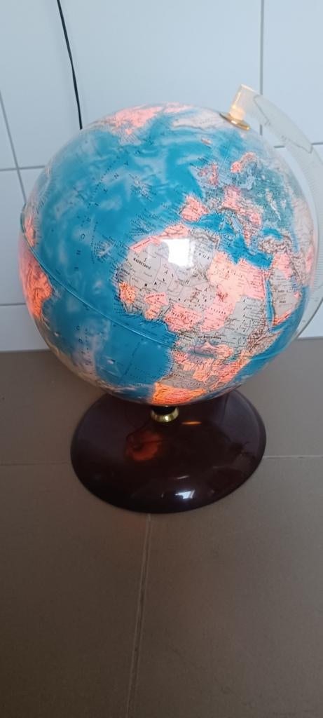 Vintage wereldbol met verlichting, Ophalen, Zo goed als nieuw