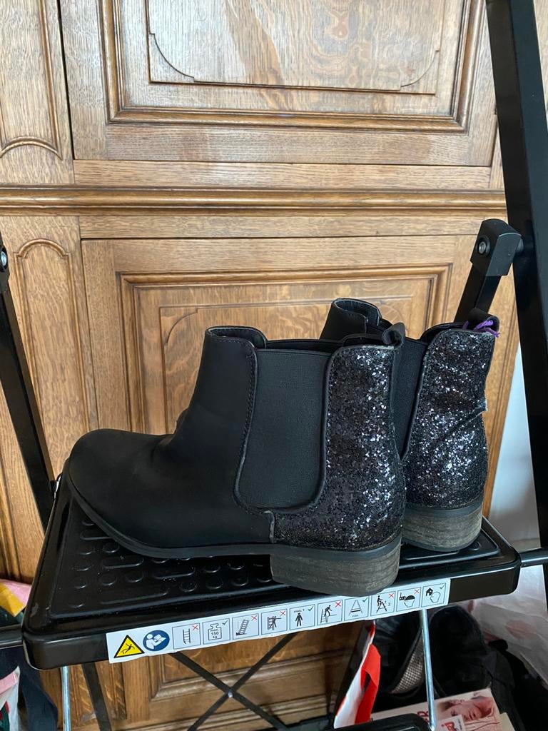 Bottines noires strass, Enlèvement ou Envoi, Boots et Botinnes, Porté, Noir