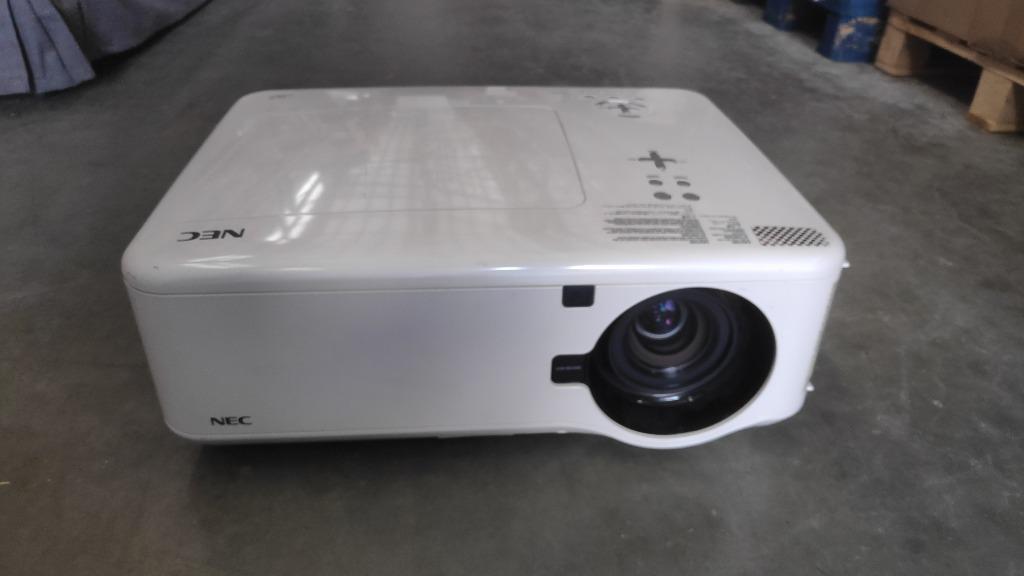 Sharp NEC NP 4001 videoprojector, Gebruikt, SHARP NEC, Ophalen of Verzenden, DLP