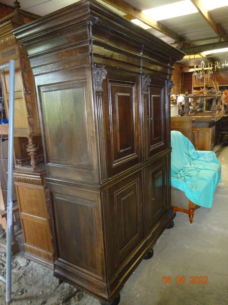 ZWAARE EIKEN KAST, Ophalen of Verzenden