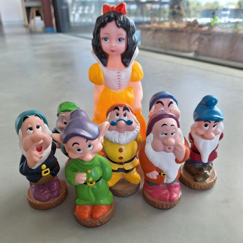 Sneeuwwitje en de 7 dwergen DISNEY vintage, Kinderen en Baby's, Ophalen, Gebruikt