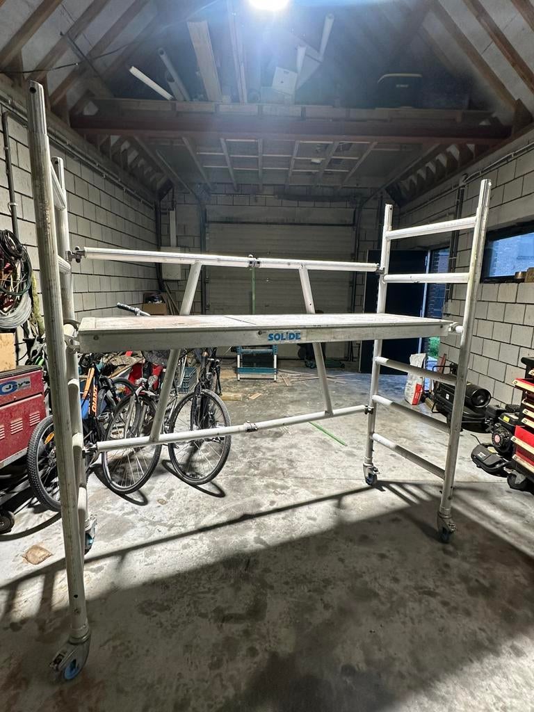 Solide aluminium rol stelling, Doe-het-zelf en Bouw, Steigers, Ophalen, Zo goed als nieuw
