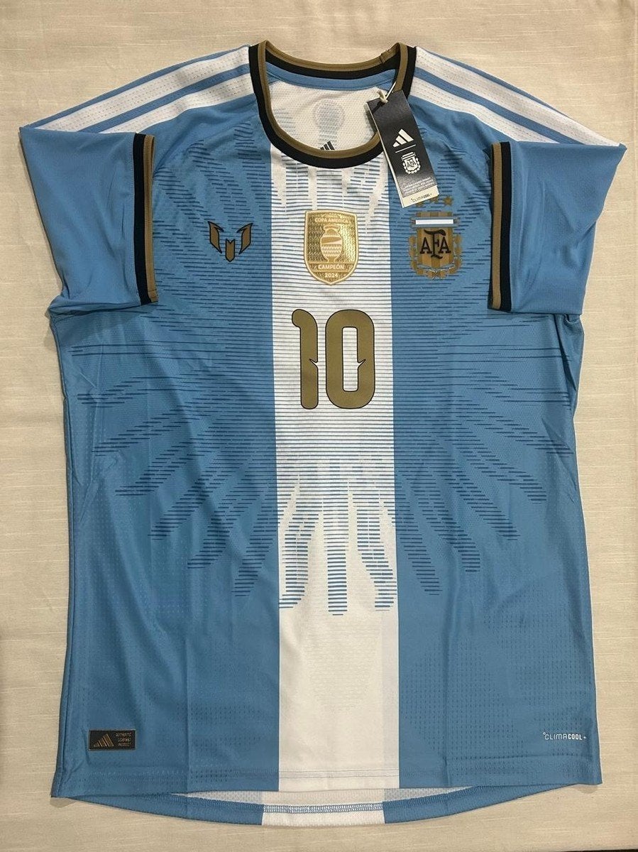 Argentinië Messi Voetbalshirt Afscheid Origineel Nieuw 2026, Verzamelen, Verzenden