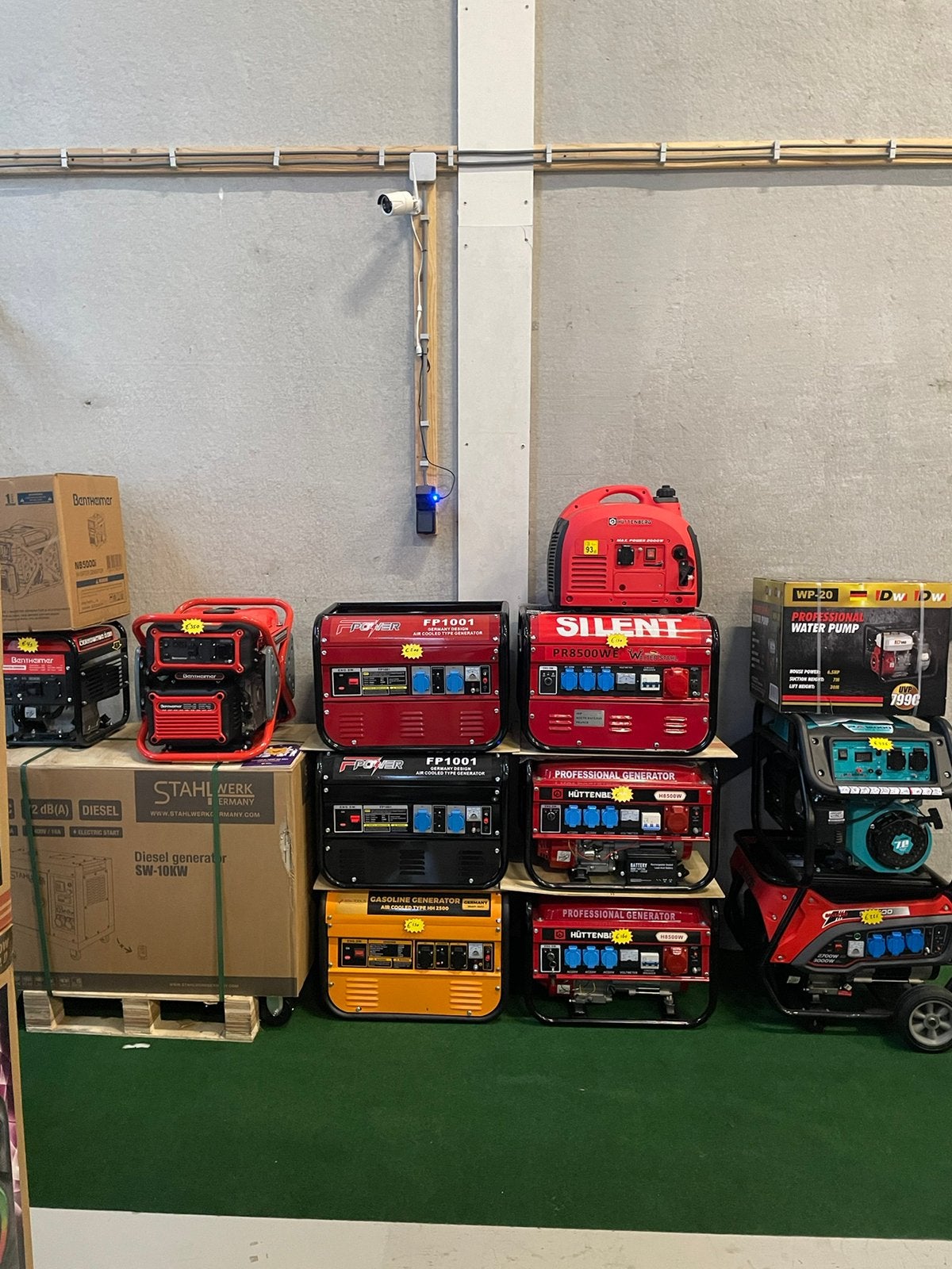 Nieuwe benzine en diesel aggregaten vanaf €140 met showroom, Doe-het-zelf en Bouw, Ophalen, Nieuw