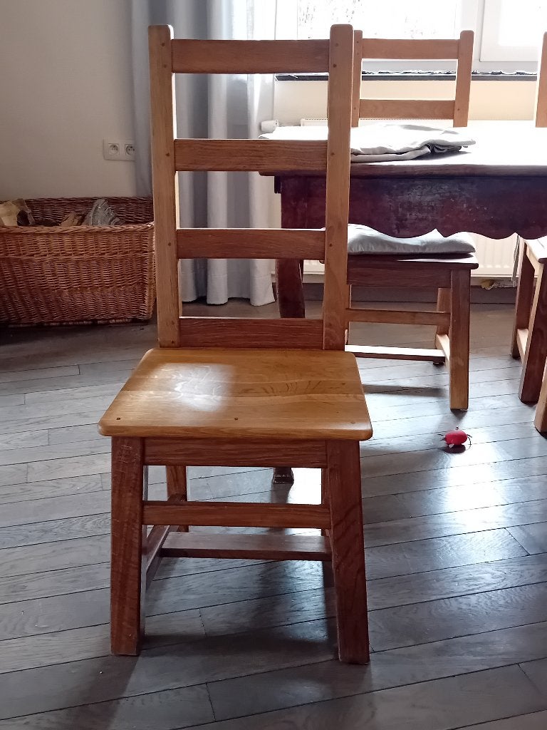 Chaises Chêne, Ophalen