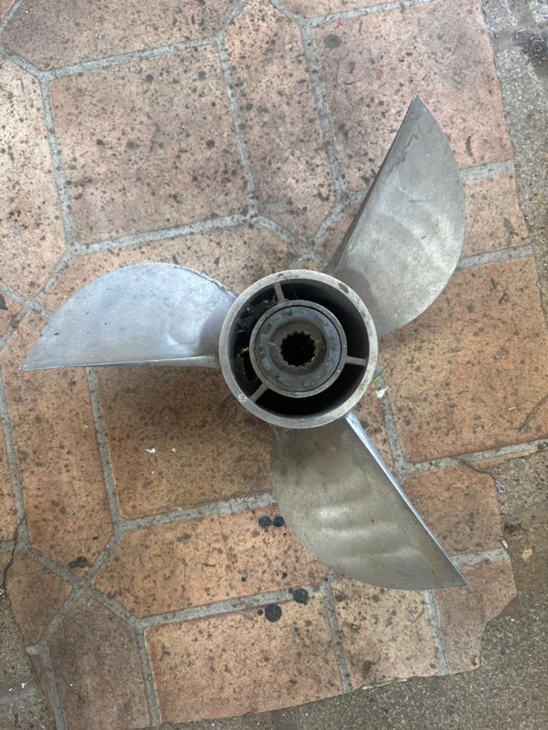 hélice moteur bateau en inox, Enlèvement, Comme neuf