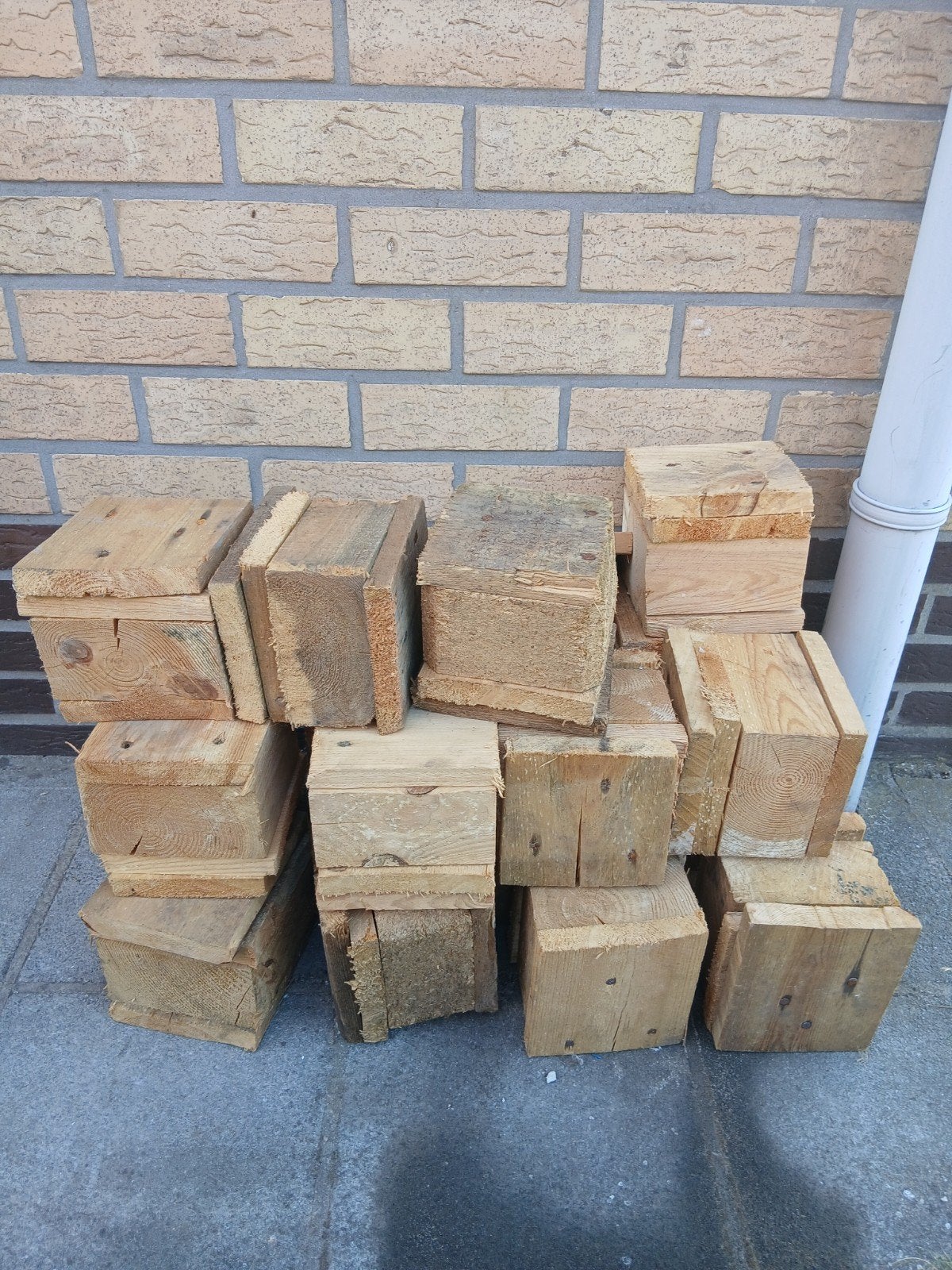 Gratis brandhout, Ophalen