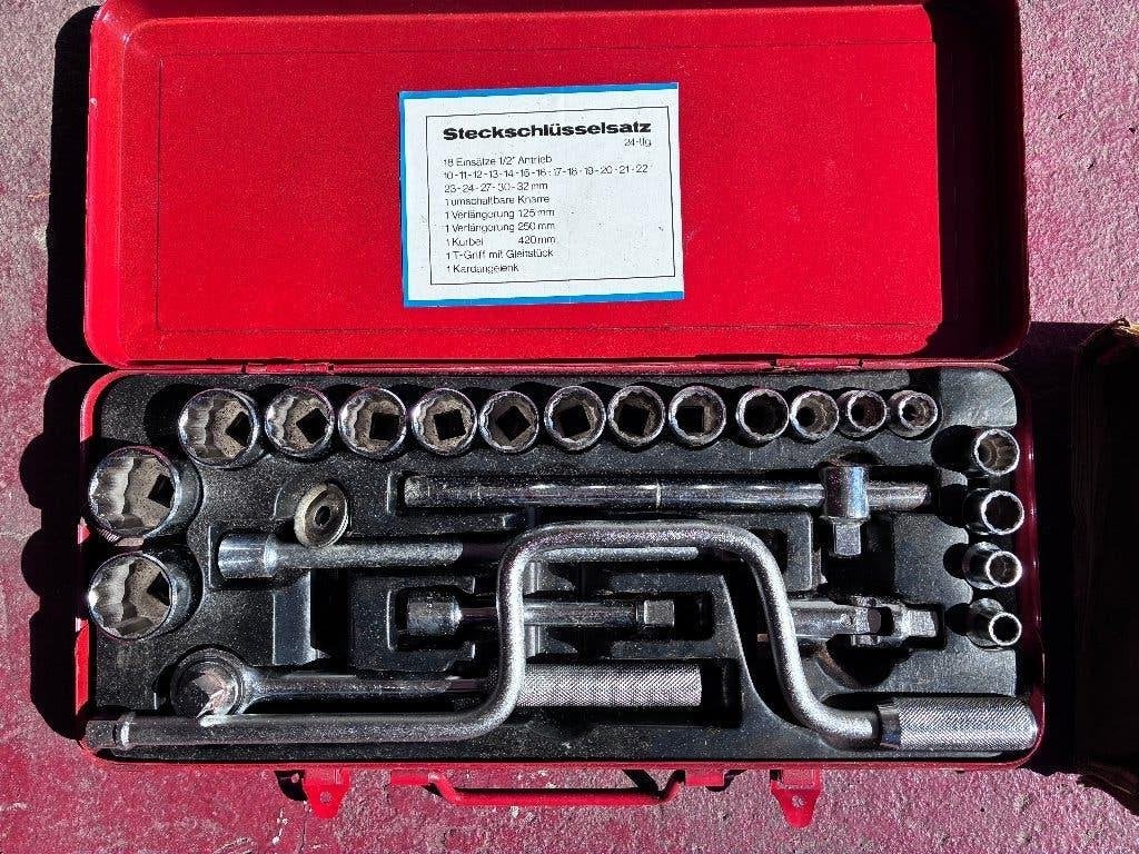 Gereedschap sleutelset 24 delig, Ophalen, Gebruikt