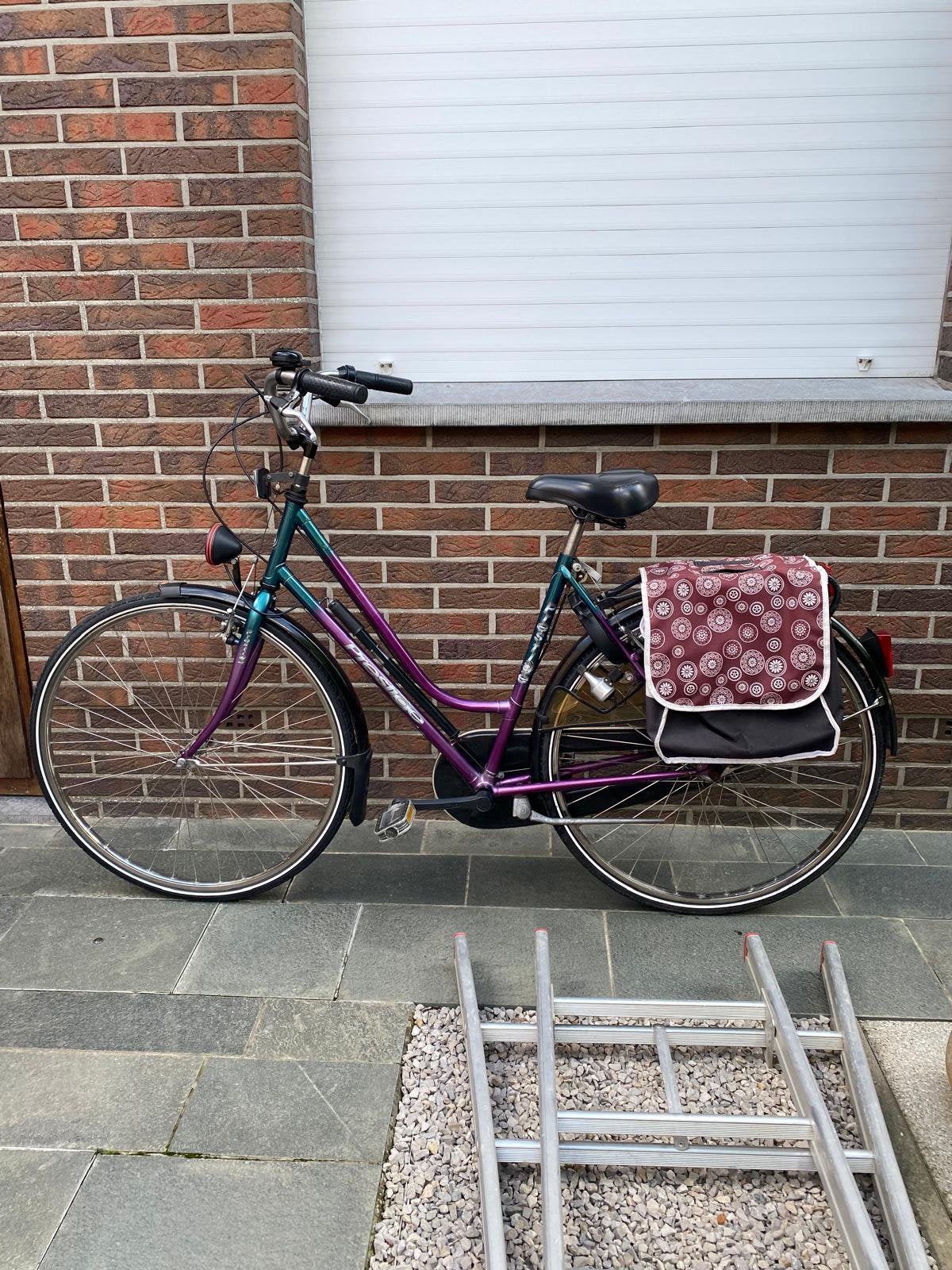 Damesfiets helemaal in orde, Fietsen en Brommers, Ophalen, Gebruikt, Versnellingen