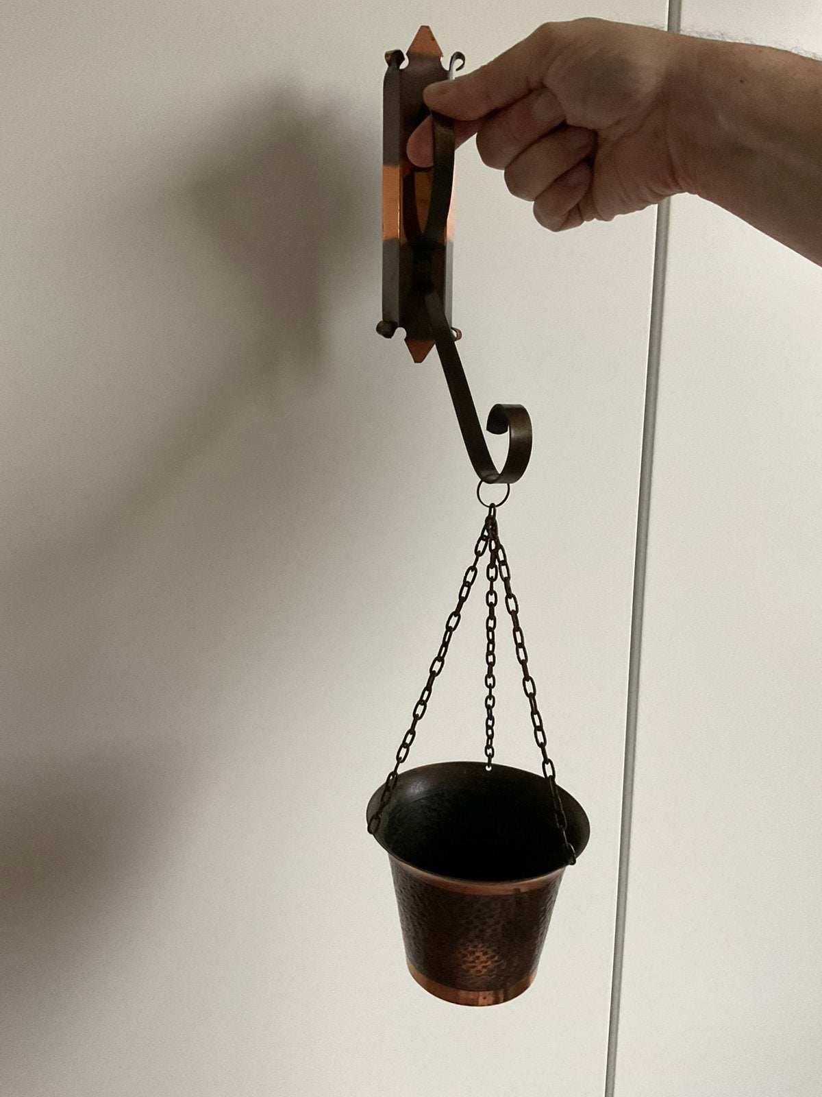 Pot de fleurs suspendu en cuivre, Antiquités & Art, Enlèvement ou Envoi