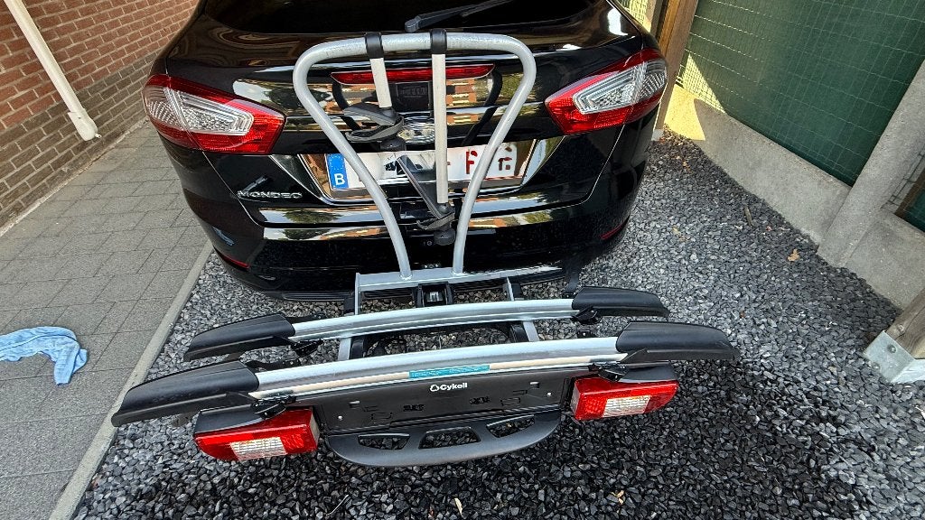 Porte-vélos électrique, Autos : Divers, Porte-vélos, Comme neuf, Support d'attelage, 2 vélos, Pneus larges, Vélo électrique, Enlèvement