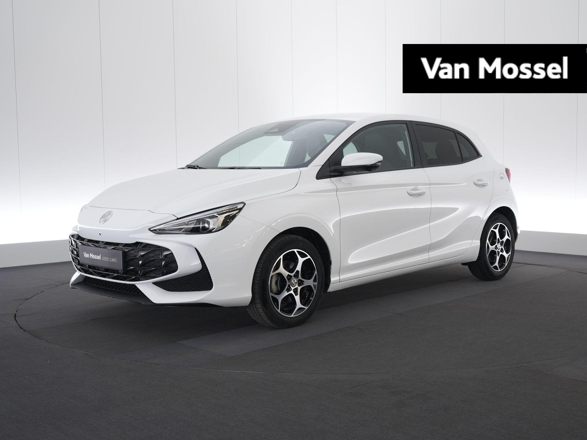 MG MG3 Hybrid+ Luxury, Auto's, MG, Stof, https://public.car-pass.be/vhr/d11f540c-3210-4f29-8771-6cc0be49cf57, 4 cilinders, Bedrijf
