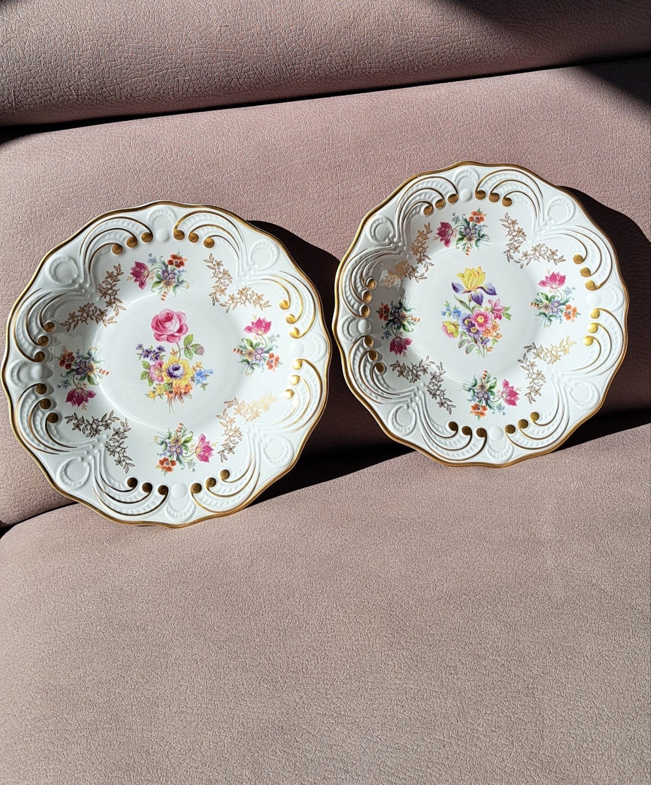 assiettes en porcelaine, Antiquités & Art, Enlèvement ou Envoi